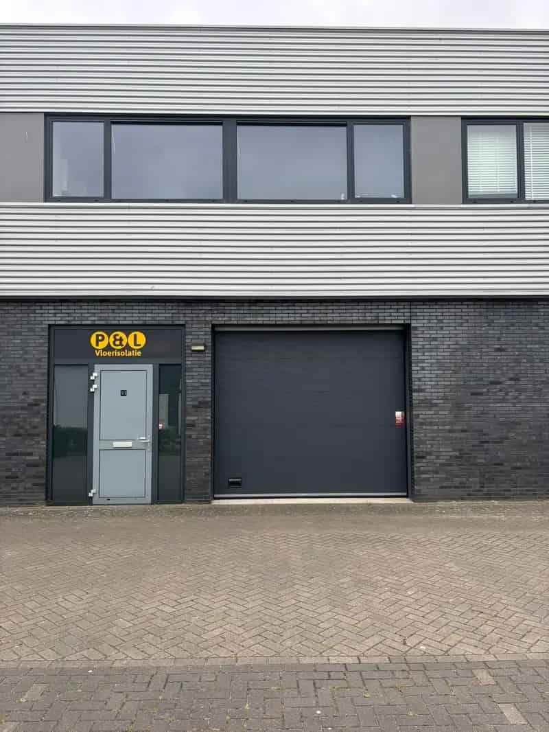 Bedrijfshal te Huur Apeldoorn Noord 167m2