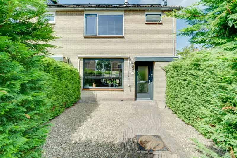 Huis te koop: Burgemeester van Trichtlaan 2 3648 VH Wilnis | Funda
