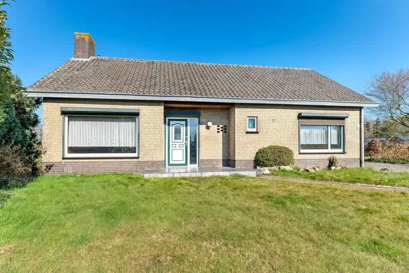 Vrijstaande woning 14 ha grond Oudenbosch