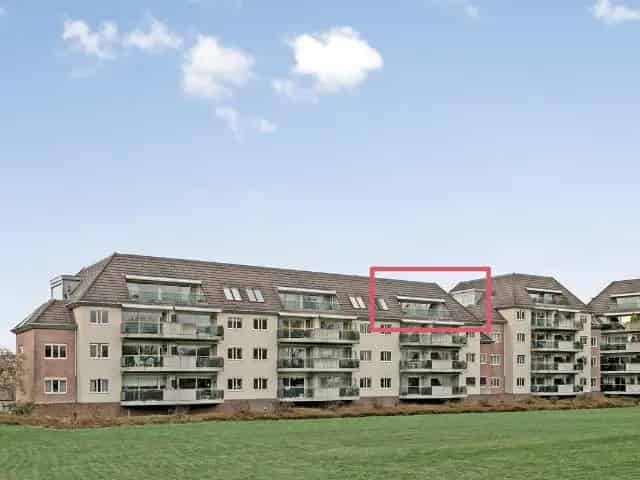 Penthouse te koop Hulst: Luxe appartement met balkon en uitzicht