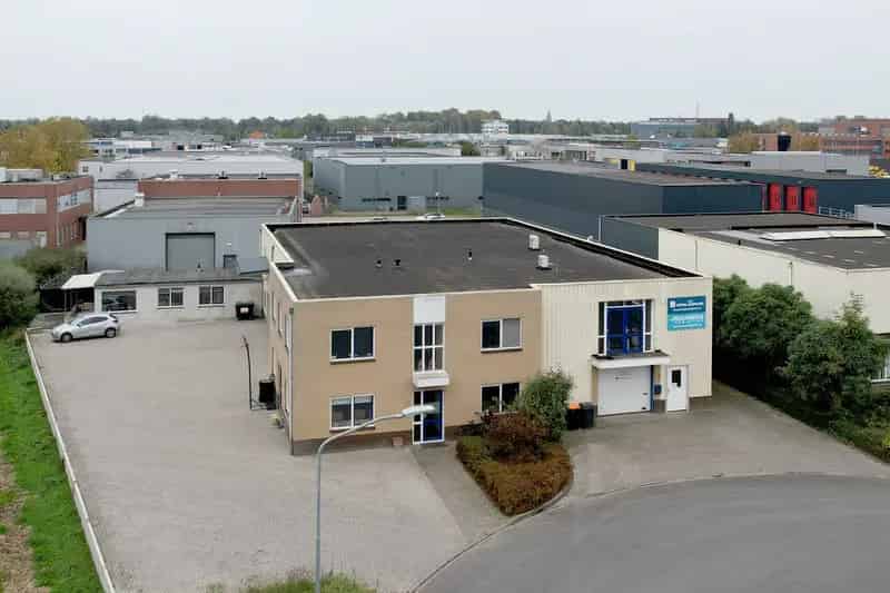 Bedrijfshal met Bedrijfswoning te Koop Zutphen