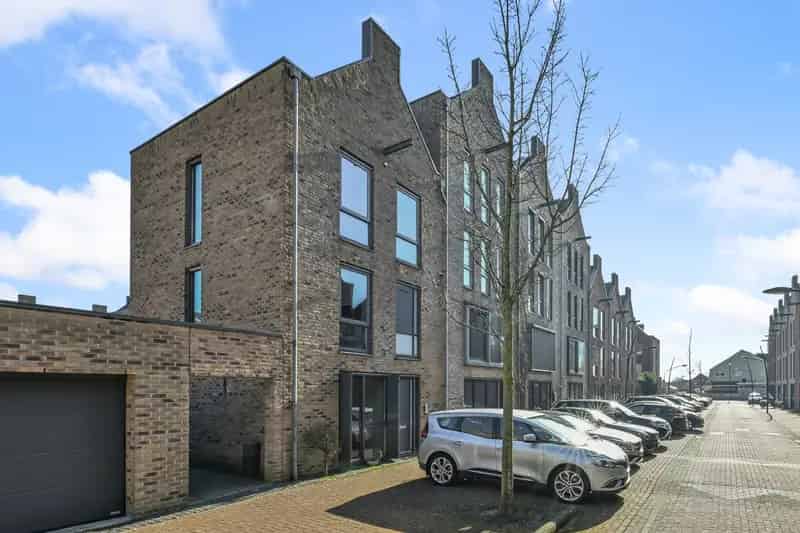 Herenhuis Saendelft 4 slaapkamers luxe overkapping