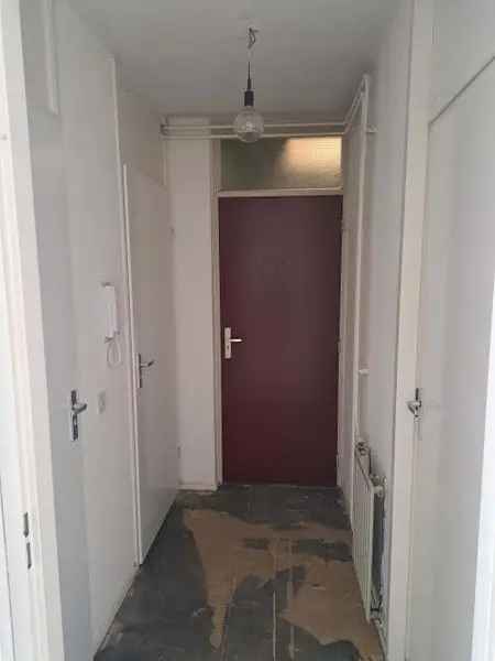Jordaan 3-kamer Portiekflat 3e etage