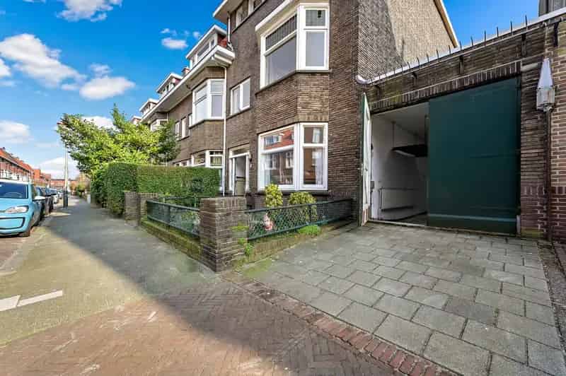 Garagebox te koop Den Haag Weissenbruchstraat 16m2