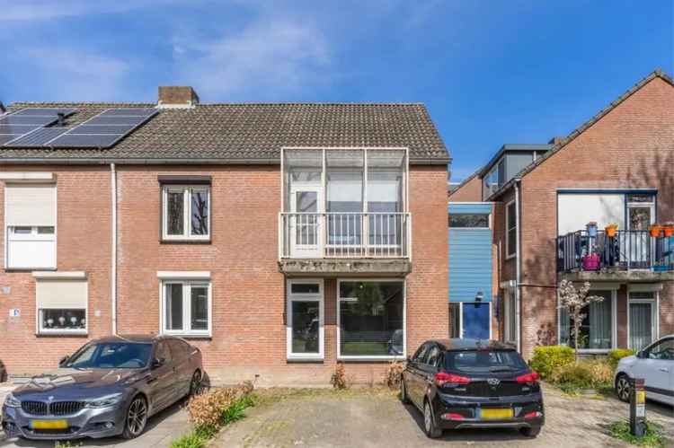 Begane Grond Appartement Nabij Groen met Berging en Parkeerplaats