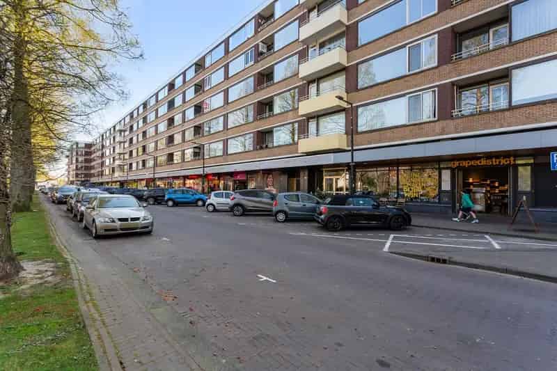 Royaal 4-kamerappartement Hillegersberg nabij winkels en openbaar vervoer