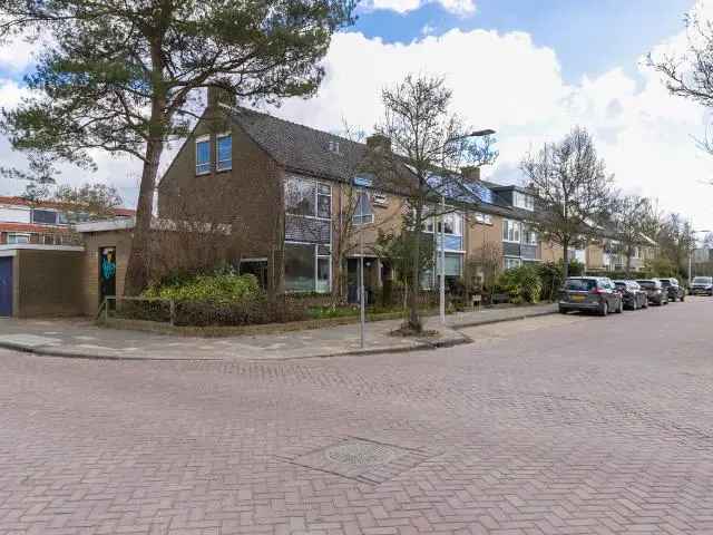 Hoekwoning Leiden 4 slaapkamers vrijstaande garage