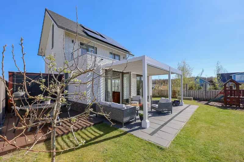 Huis te koop Oosterwold: Ruime villa met 3 slaapkamers en grote tuin