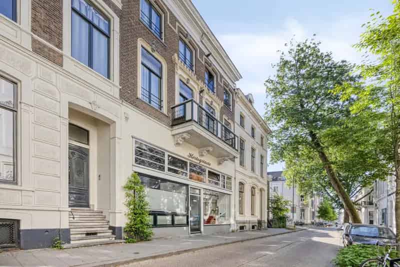 Maisonnette Arnhem Spijkerkwartier 84m2 Tuin 2 slaapkamers
