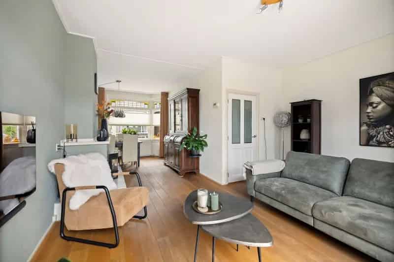 Huis te koop Oosterstraat Deventer: Sfeervolle gezinswoning met diepe tuin
