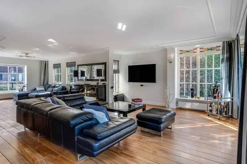Luxe Villa Bemmel: Ruimte, Rust en Comfort