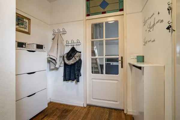 Grote Tussenwoning Mierlo Hout 4 slaapkamers Tuin Overkapping