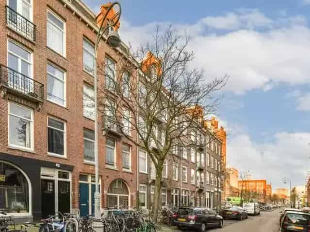 Ruime woning 2 slaapkamers De Pijp Amsterdam