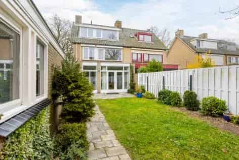 4 Slaapkamers Huis 127m2 Voorschoten Tuin Garage Parkeren
