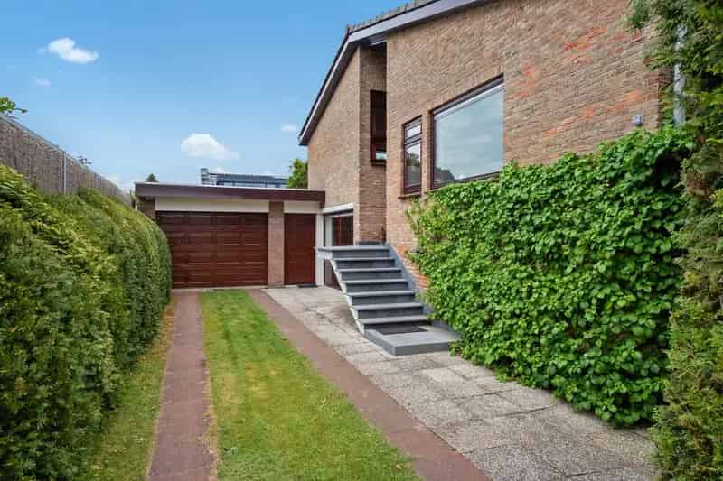 Huis te koop: Koolmeeslaan 1 2261 EW Leidschendam 