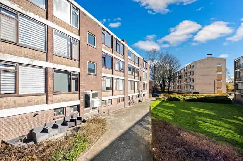 Ruime 3-Kamer Bovenwoning met Balkon en Vrij Uitzicht
