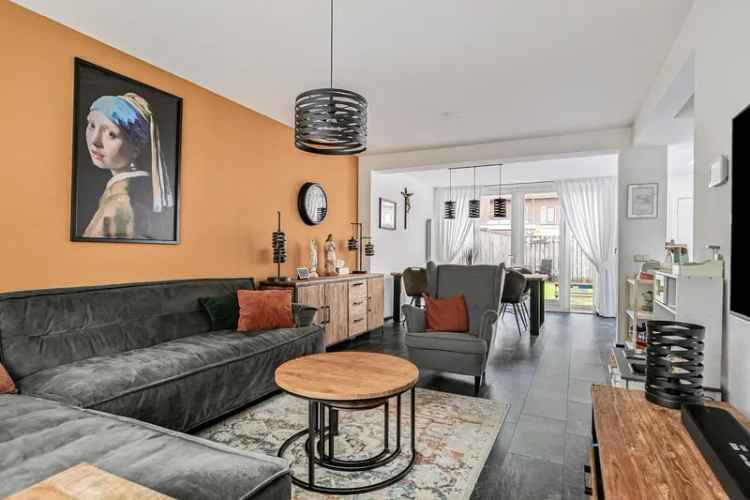 Uitgebouwde Tussenwoning 3 Slaapkamers Tilburg