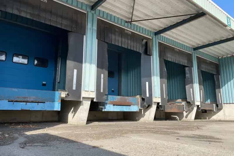 Bedrijfshal te Huur nabij Groningen 8000m2 A7