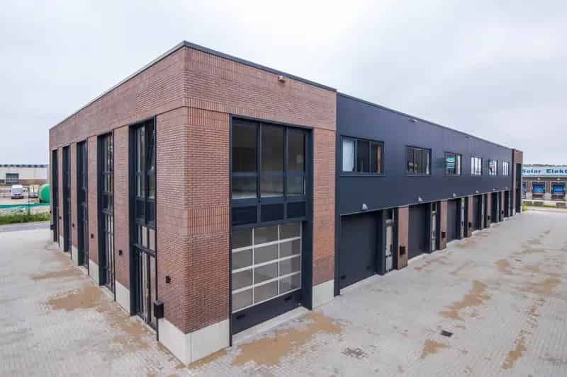 Bedrijfshal te Huur Duiven 53m2 Kantoor 53m2 Bedrijfsruimte