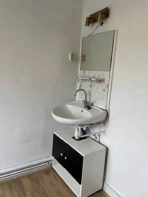 Leuke Kamer Met Wastafel Nabij Station En Universiteit