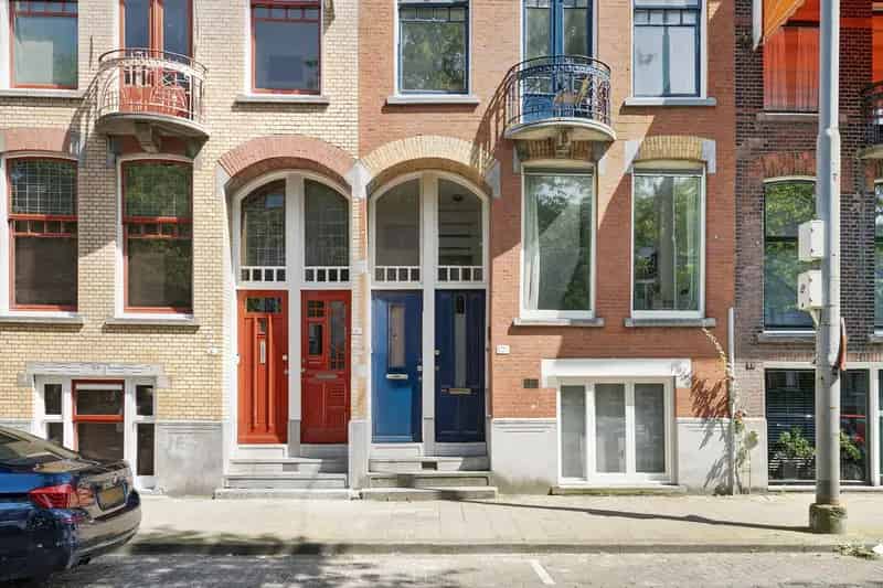2 Verdiepingen Benedenhuis 4 Kamers Rotterdam Middelland