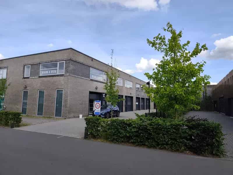 Bedrijfsunit te huur Blaricum 80m2 Opslag Kantoor Gooimeer