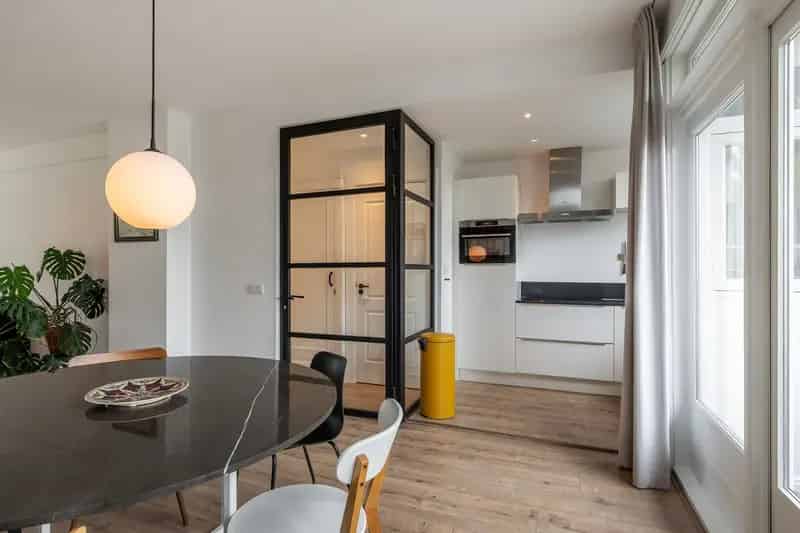 4 Kamer Appartement Rotterdam 95m2 Balkon Dakterras Modern gerenoveerd