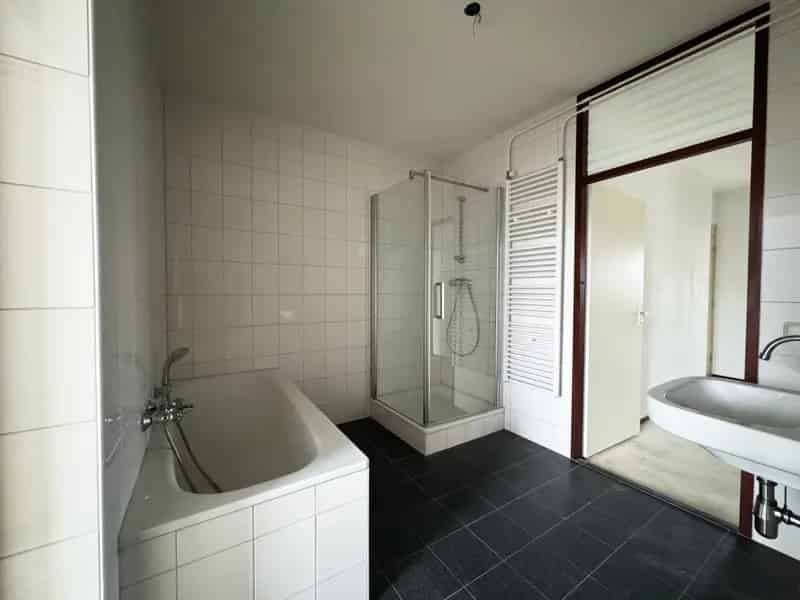 Appartement Te Huur , 57F, Sint Annalaan, Maastricht, Limburg