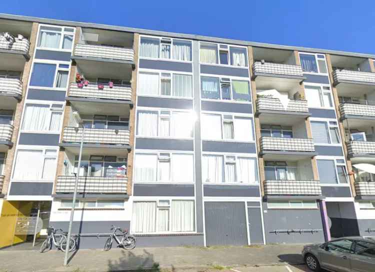 Appartement Hoefplan 3e Etage Gerenoveerd Balkon