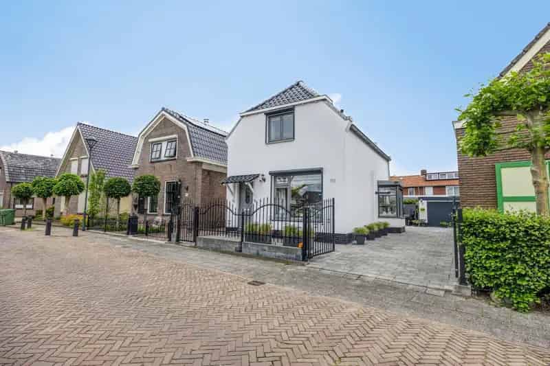 Vrijstaande woning Grafhorst 4 slaapkamers 2 badkamers grote tuin