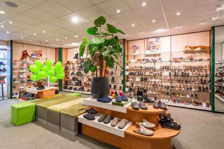 Winkel Soest | Zoek winkels te huur: van Weedestraat 80 3761 CH Soest [funda in business]