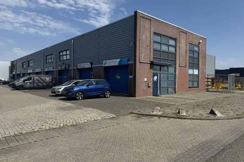 160 m2 Bedrijfsruimte te Koop Zaandam Westerspoor Zuid