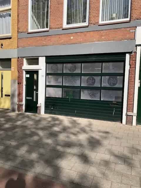 Bedrijfshal te Huur Den Haag 100m2 Loosduinseweg