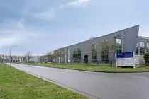 365m2 Kantoor 4100m2 Bedrijfsruimte te Huur Almere