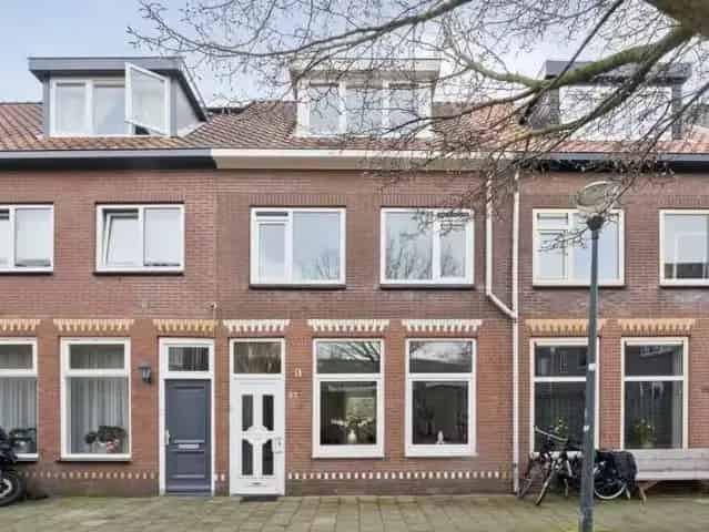Ruime Familiewoning Haarlem 122m2  Twee Slaapkamers Dakterras