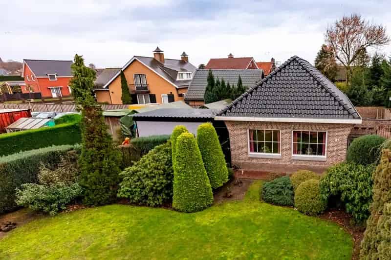 Villa te koop Bremstraat St Willebrord 2e woongedeelte