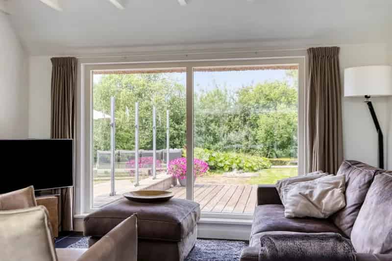 Recreatiewoning te Ossenzijl aan het water