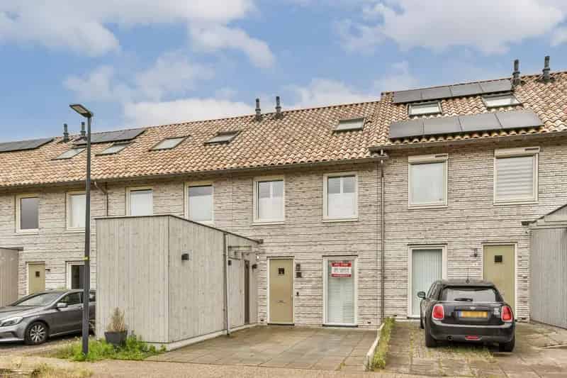 Huis te koop Almere Noorderduin 3 slaapkamers luxe keuken
