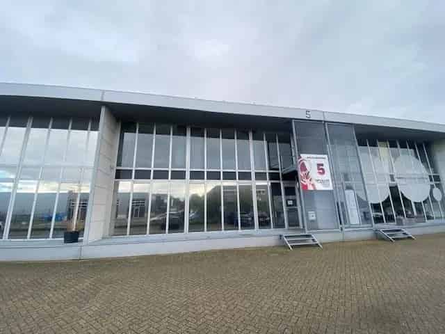 Kantoorruimte Bedrijfspand Breda 200m2