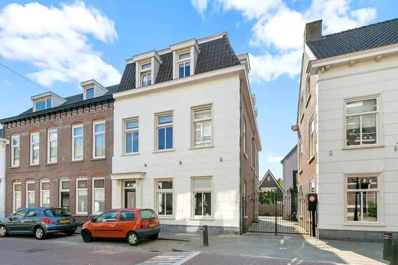 150m2 Kantoorruimte te Huur Breda Ginneken Luxe Praktijkruimte