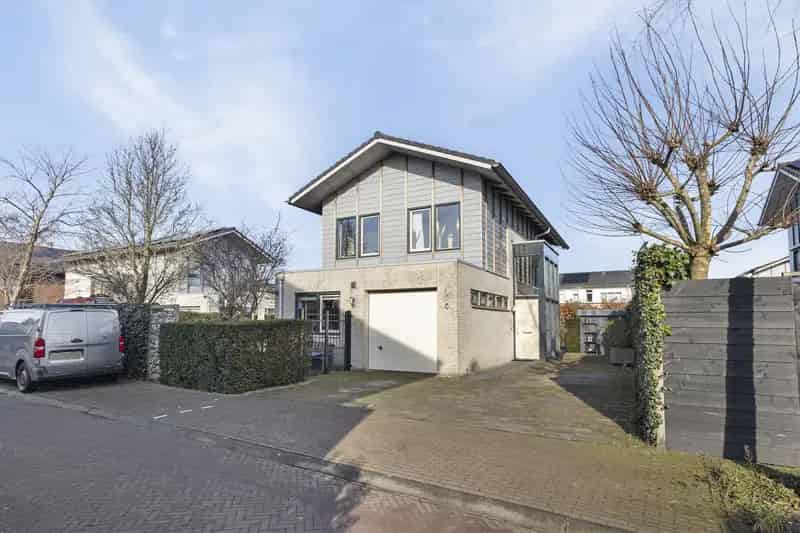 Vrijstaande woning met tuin aan het water Energielabel A