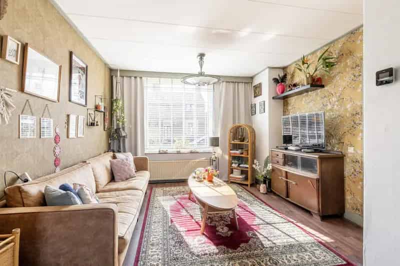 Tussenwoning Sint-Maartensdijk 3 slaapkamers diepe tuin