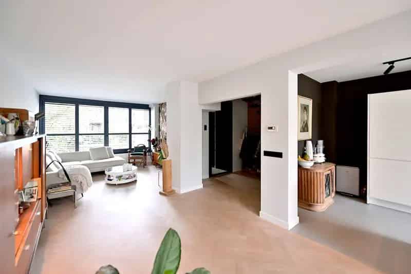 Huis te koop Bussum 6 slaapkamers 2 badkamers Grote tuin