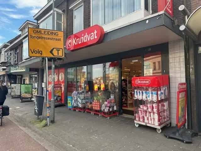 Winkelruimte te Huur Eindhoven Tongelresestraat 300m²