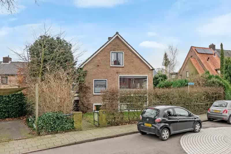 Huis te koop Oosterbeek 6 slaapkamers grote tuin