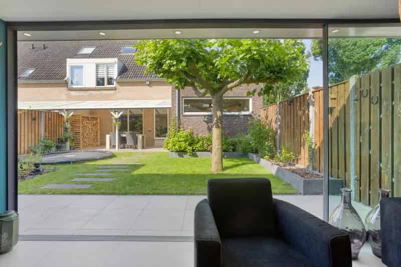 Hoekwoning Kantonnier: 4 slaapkamers, tuin, garage