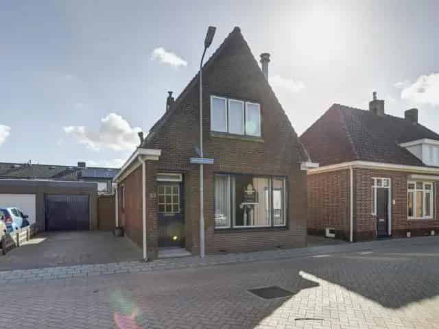 Vrijstaande woning Kruiningen garage oprit 74m

