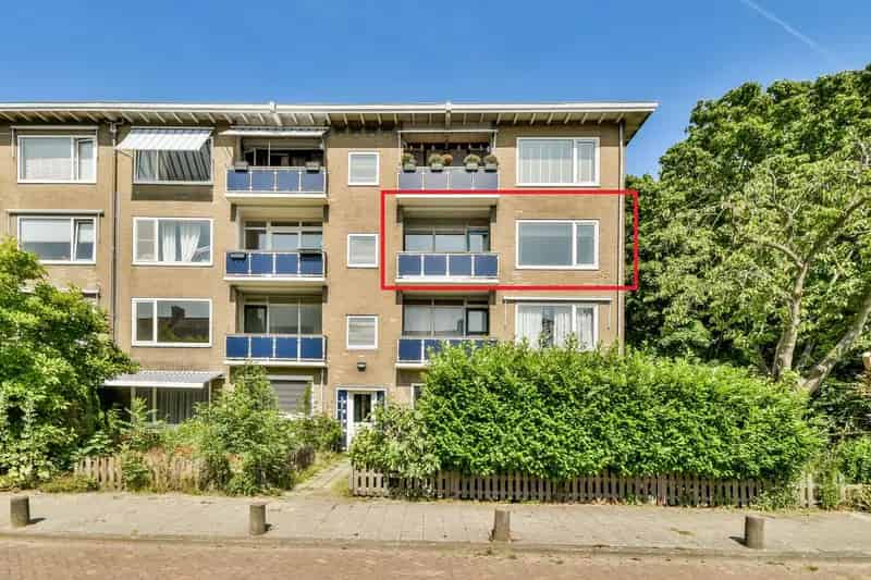 Appartement te koop Badhoevedorp: 3-kamer hoekappartement met balkon en berging