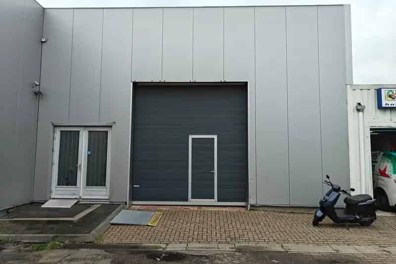 Bedrijfshal Groningen 330m2 te huur