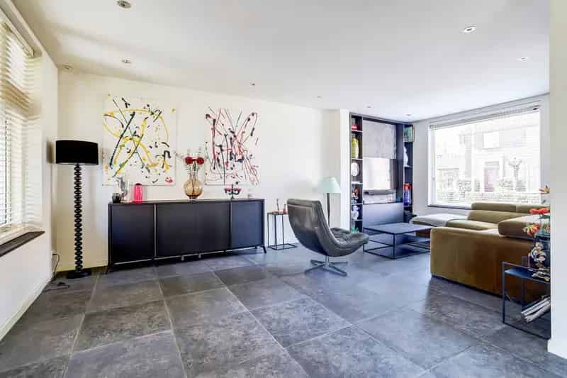 Royale 2-onder-1-kap woning te Vlijmen